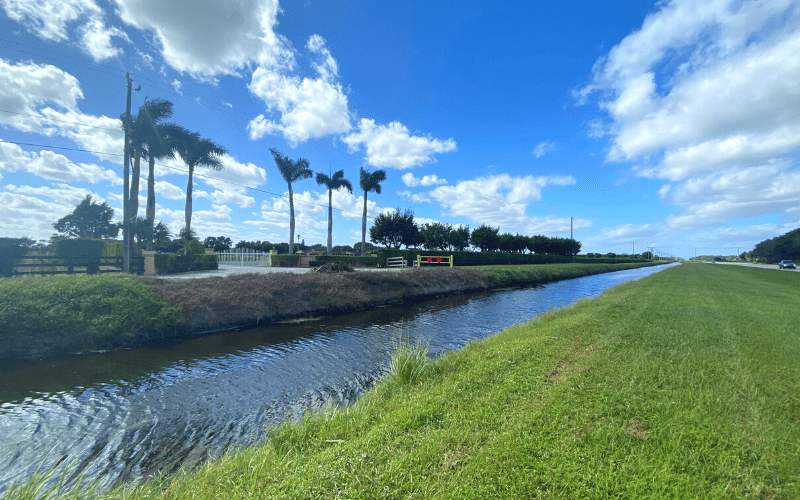 A Floridian canal