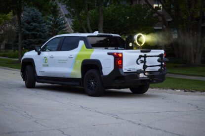 An Electric Truck Spraying Adult Mosquitoes With An Electric ULV Sprayer 4